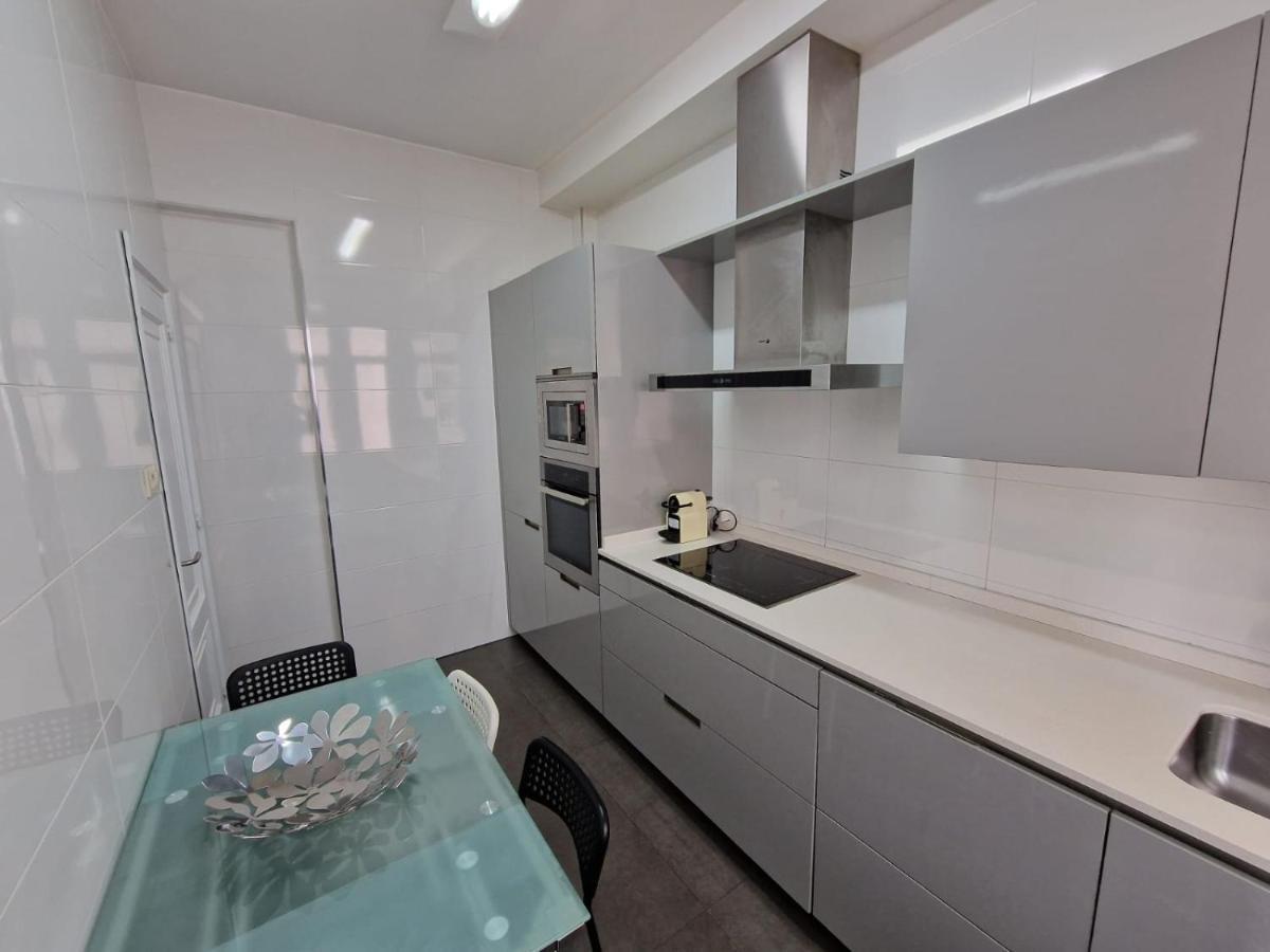 Amplio Y Centrico Piso Con Patio. Διαμέρισμα A Coruña Εξωτερικό φωτογραφία