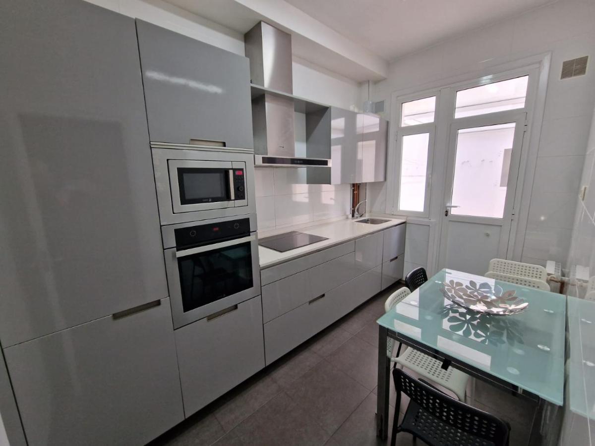 Amplio Y Centrico Piso Con Patio. Διαμέρισμα A Coruña Εξωτερικό φωτογραφία